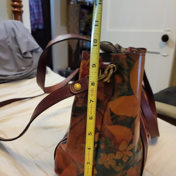 Patricia Nash Tote - Picture 6 of 7